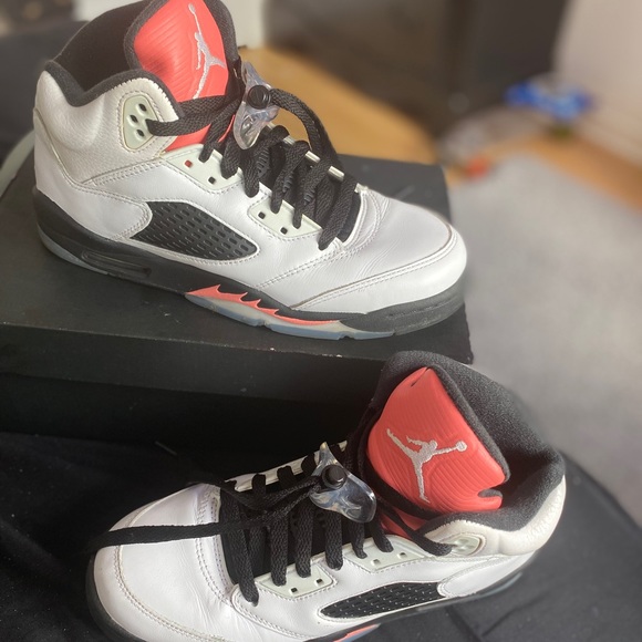 Jordan 5 Retro Sunblush (GS) size 6Y - Picture 2 of 14